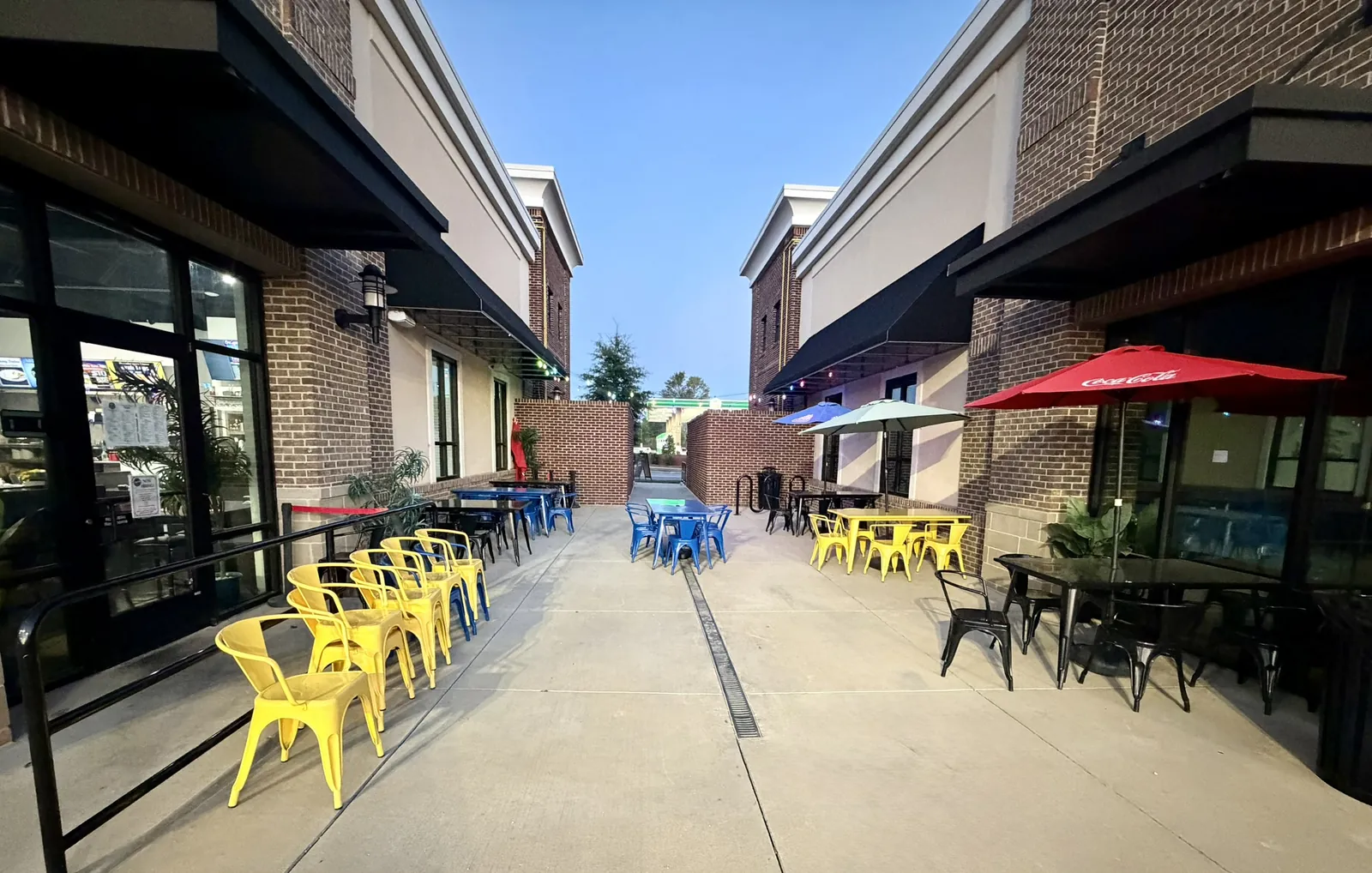 The patio at Funkheizer's Huntersville